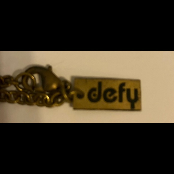 ๐ตDJ STAR RETRO NECKLACE! - Picture 4 of 4